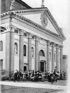 Foto storica della chiesa parrocchiale di Pandino